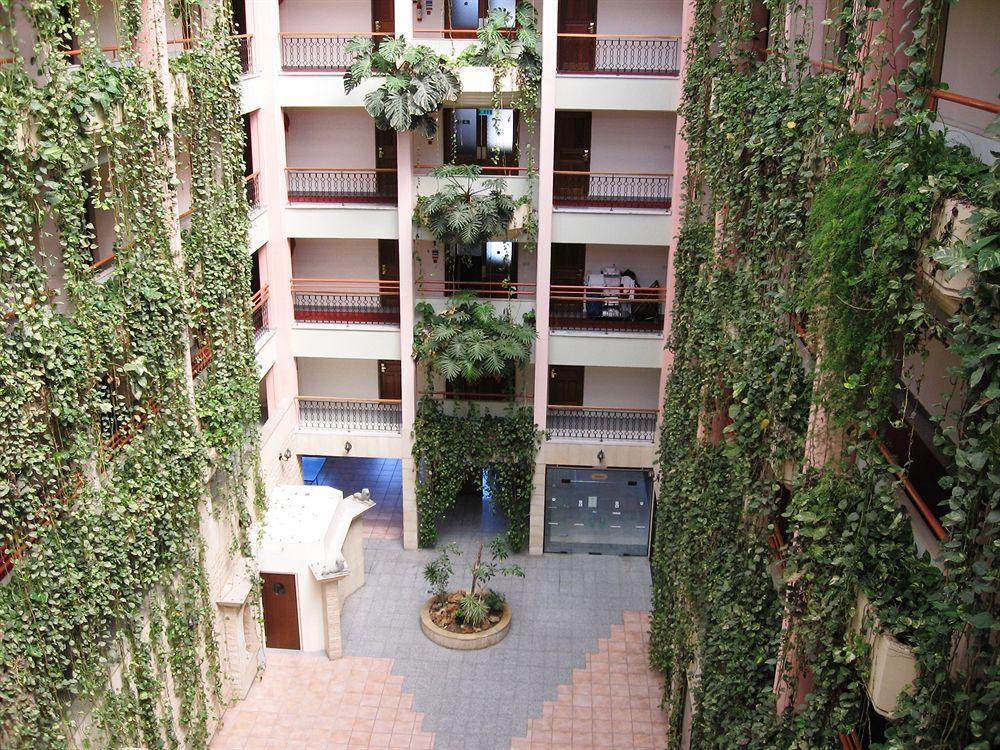 Arsinoe Beach Hotel Limassol Exterior foto